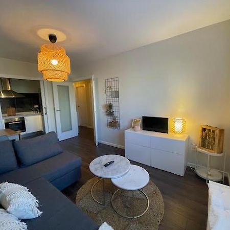 Apartamento A Un Paso De La Playa En Ares Con Piscina Y Parking מראה חיצוני תמונה