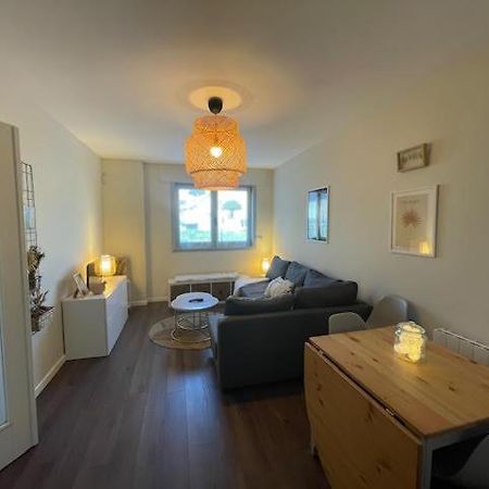 Apartamento A Un Paso De La Playa En Ares Con Piscina Y Parking מראה חיצוני תמונה